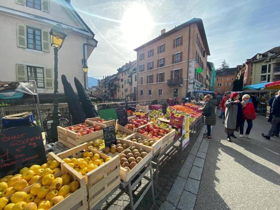 Quai Des Cordeliers, Balcon Et Vieille Ville Annecy Exterior photo